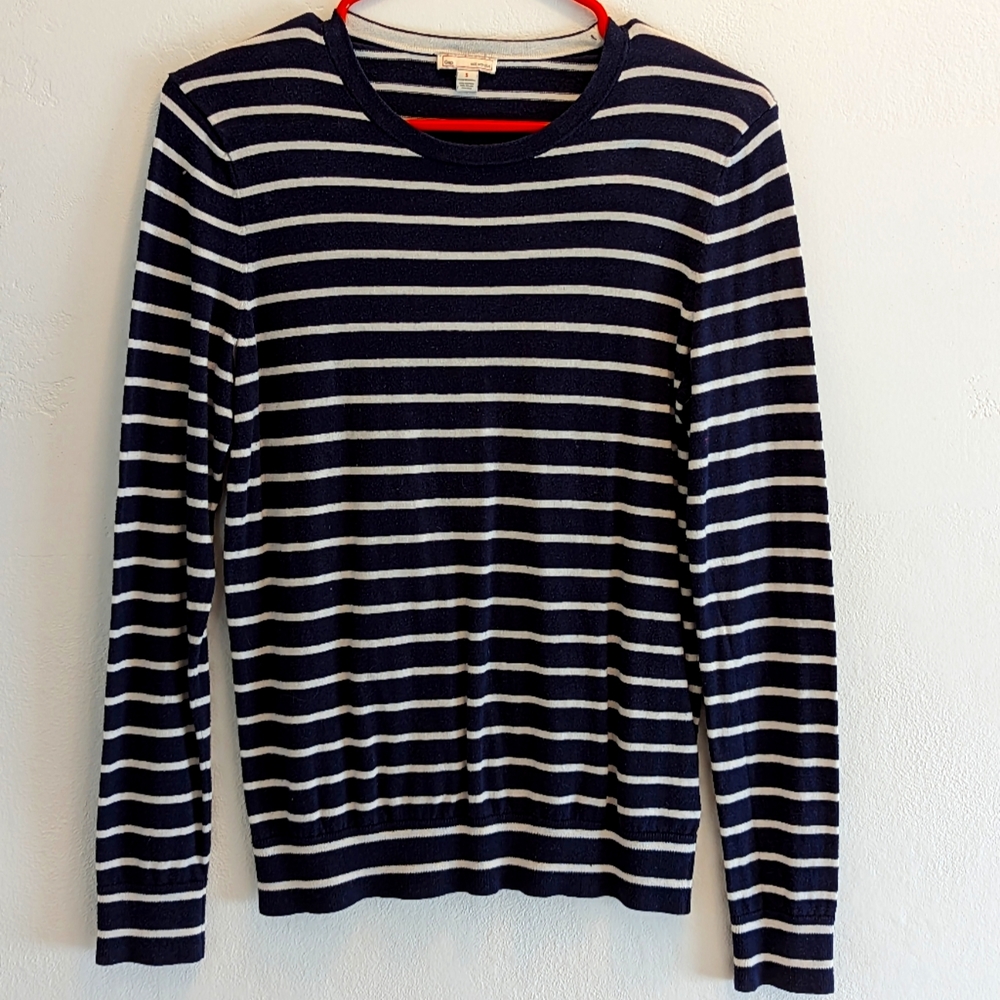 Gap Crew Neck Sweater